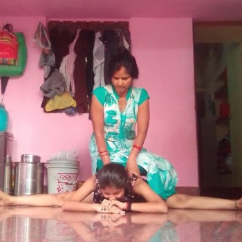 When I m in my dancing era my mumma helps me a lot in my aerobics and exercise